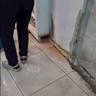Kocaeli İzmit Yürüyüş Yolu Bina Tabanında Su Gelmesi Sorunu Çözüldü